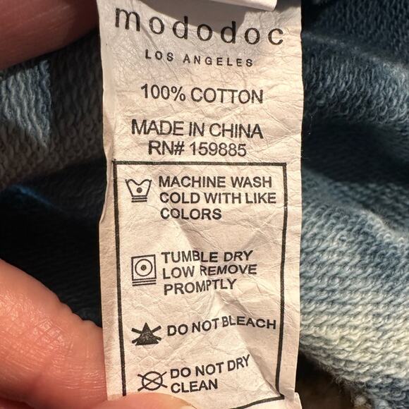 Mododoc Women’s Medium 2 Piece Hoodie Jogger Set in Teal and White Tie Dye - Picture 6 of 9